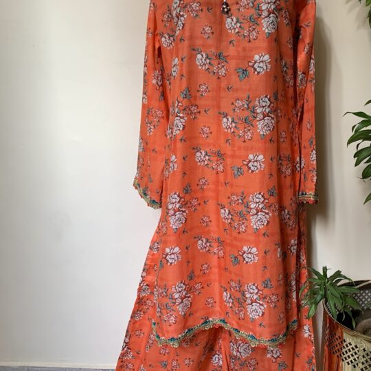 Ramadan Pret '24
Sunset Blaze: The Peechy Orange Ensemble
Two-Piece